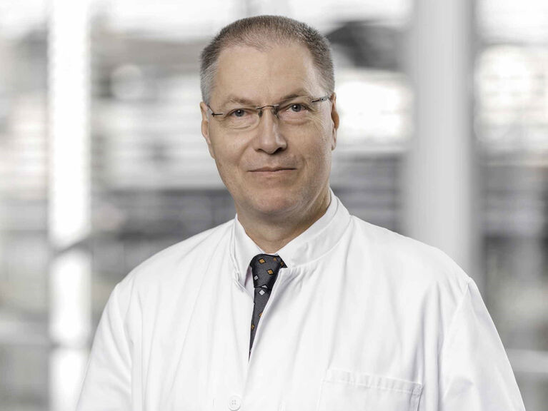 Dr. med. Florian Danckwerth: Chronischer Schmerz beeinflusst die gesamte Lebenssituation Dr. med. Florian Danckwerth: Chronischer Schmerz beeinflusst die gesamte Lebenssituation